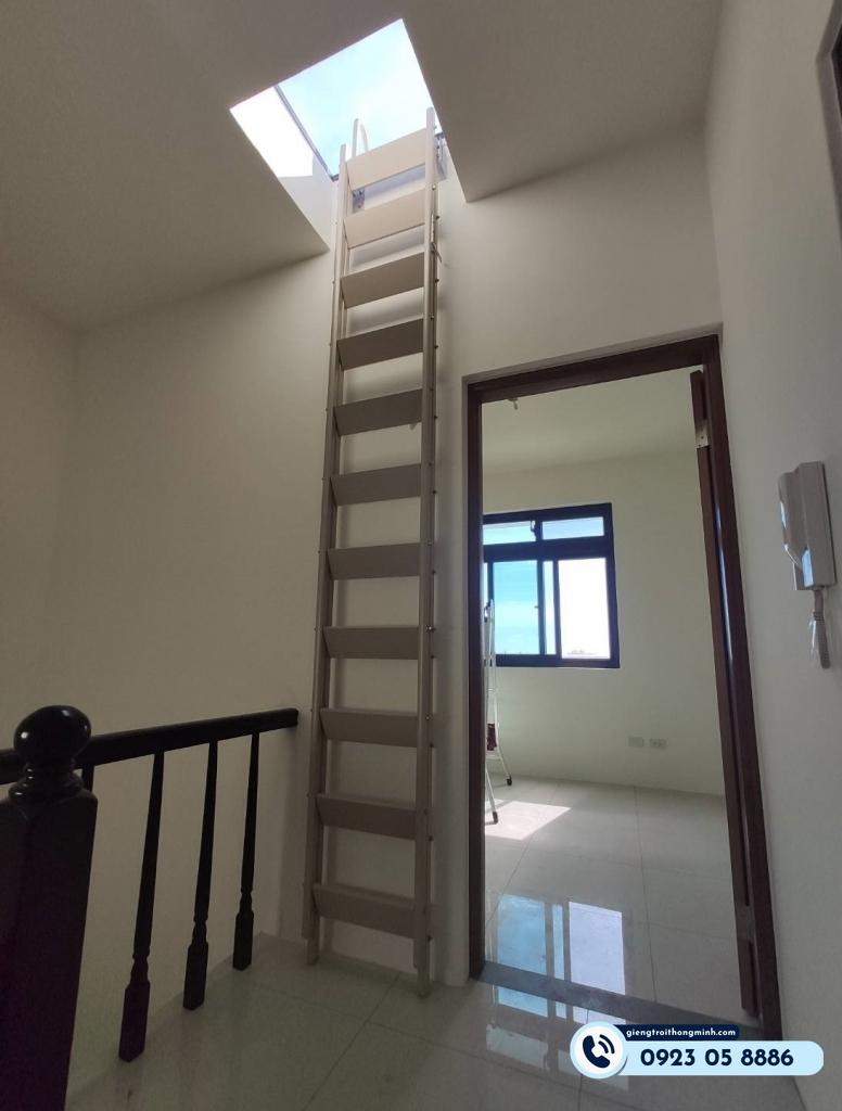 cầu thang gấp gọn